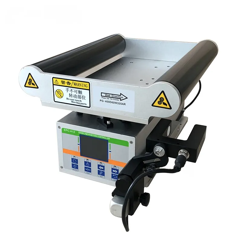 광전 센서를 갖춘 섬유 및 부직포용 웹 가이딩 시스템